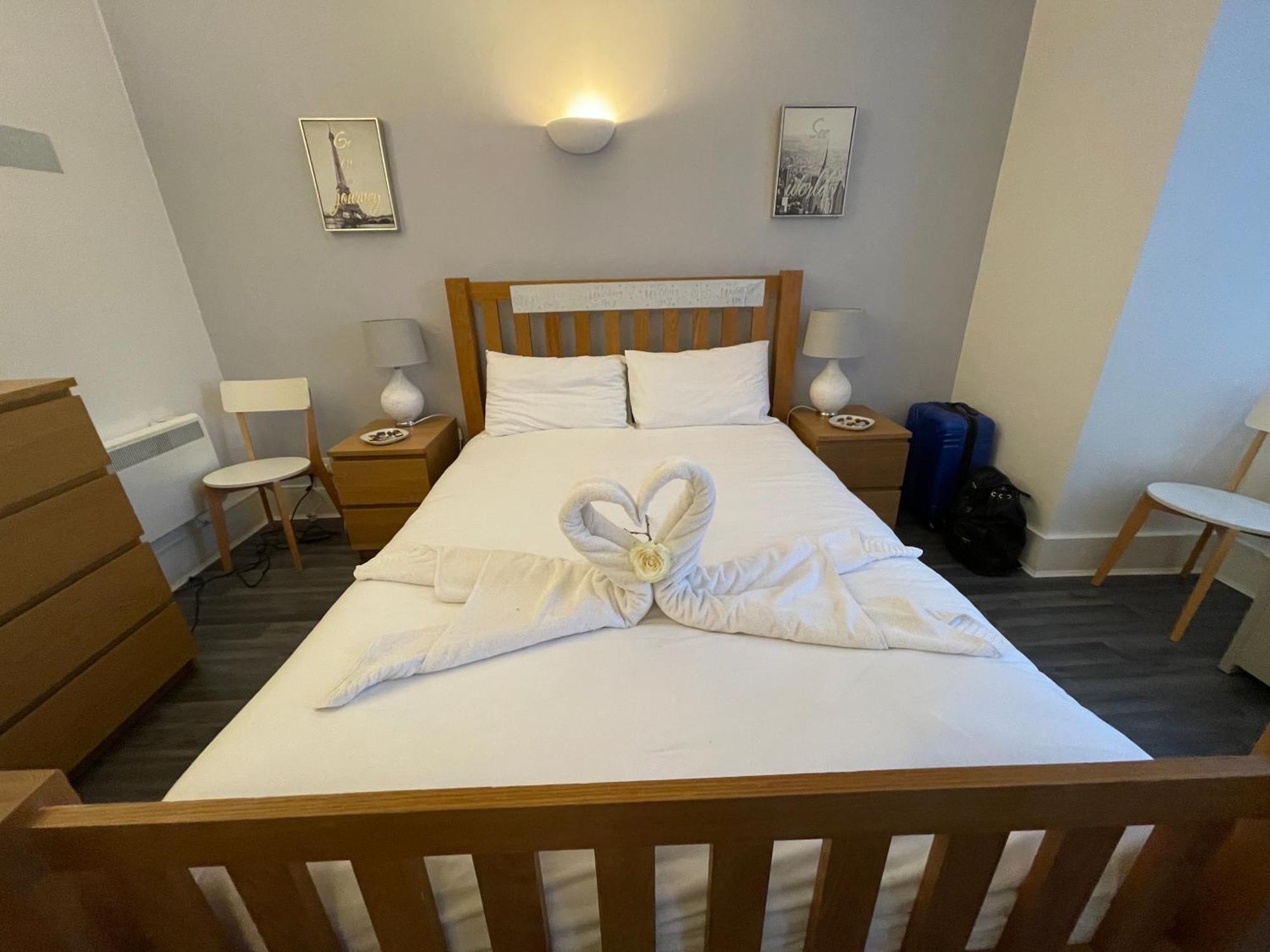 Bournemouth Hot Tub & Sauna Holiday Let Exterior photo