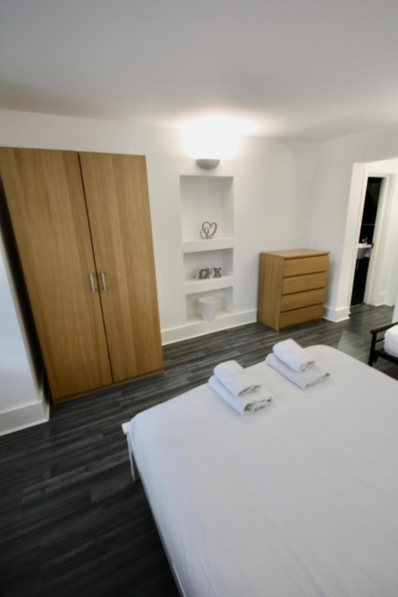 Bournemouth Hot Tub & Sauna Holiday Let Exterior photo