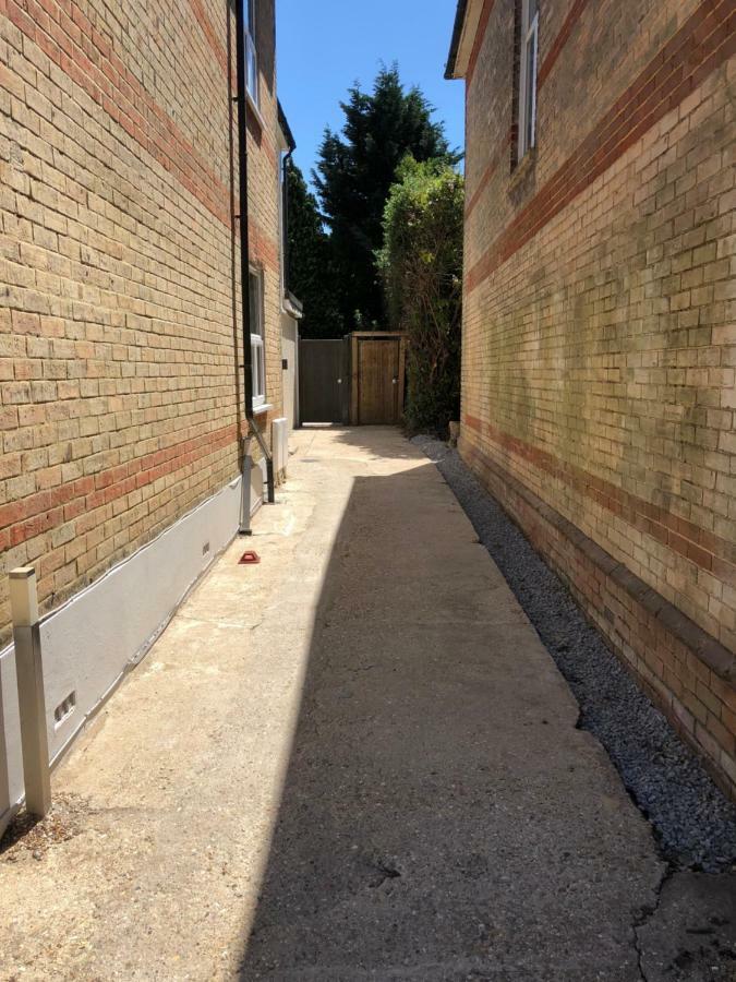 Bournemouth Hot Tub & Sauna Holiday Let Exterior photo