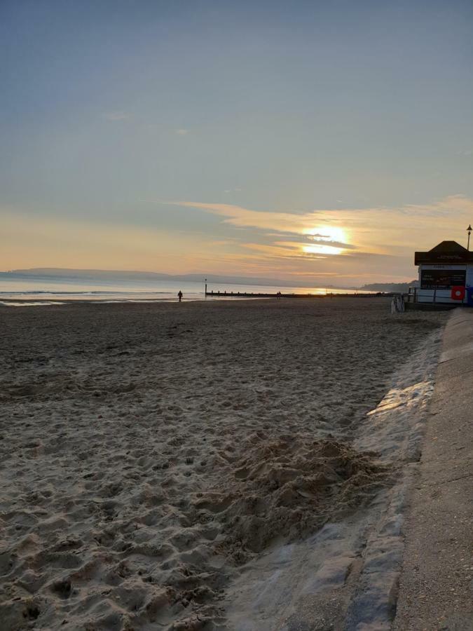 Bournemouth Hot Tub & Sauna Holiday Let Exterior photo